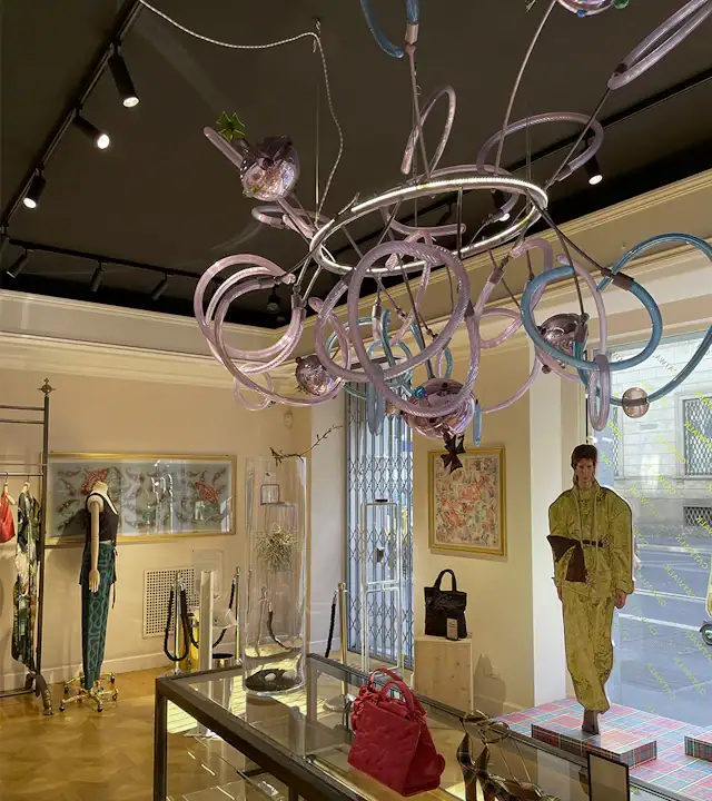 Vivienne Westwood lắp đặt WiSpeak
