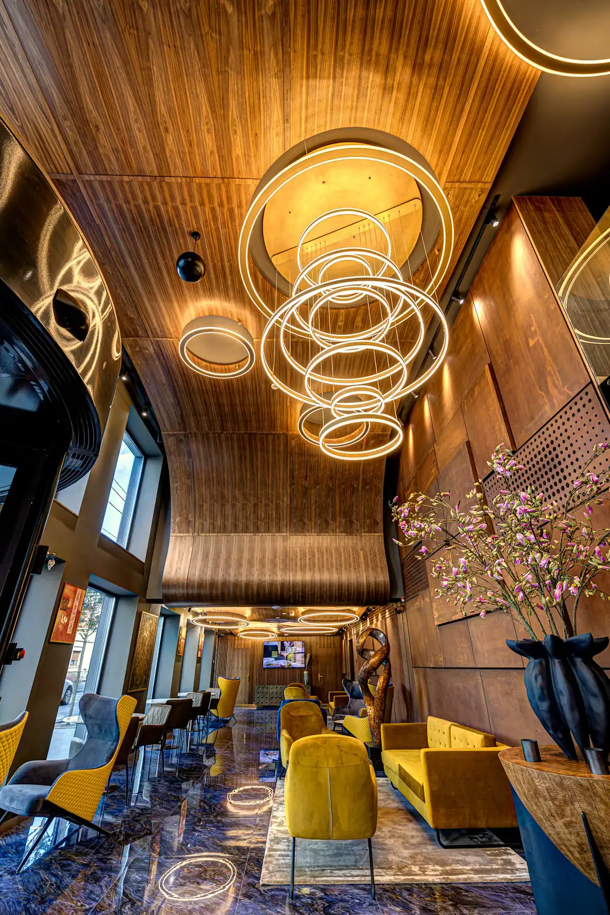 Vibre Hotel trang bị âm thanh và hình ảnh Ecler