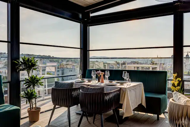 Vibre Hotel trang bị âm thanh và hình ảnh Ecler