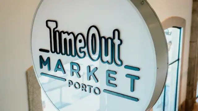 TimeOut Market tại Porto lắp đặt Ecler
