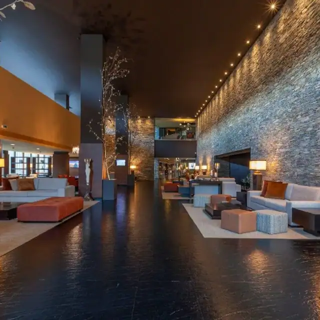 H2otel Congress & Medical Spa