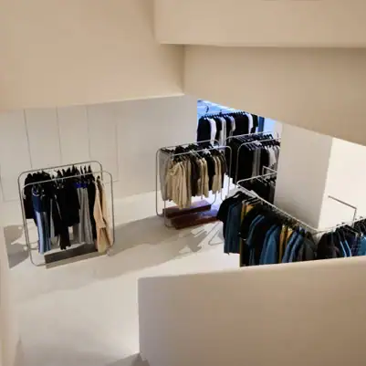 NIMBO và VIDA được lắp đặt tại PROSTO Footshop Ba Lan