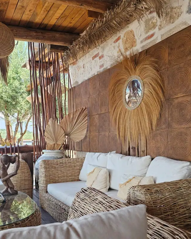 African Beach Club: Âm thanh ngoài trời kín đáo trên Riviera Albania